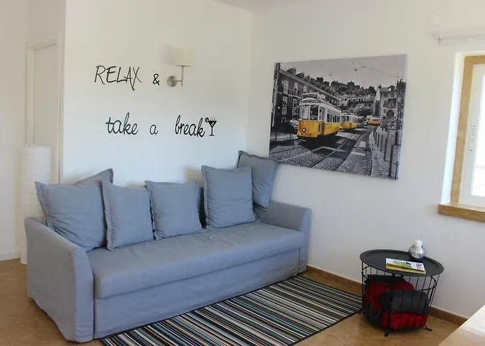 Encosta's Garden Apartment
