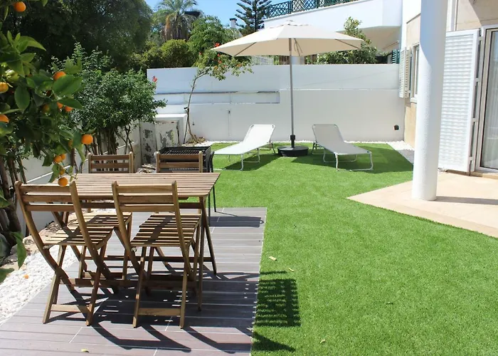 Encosta's Garden Apartment