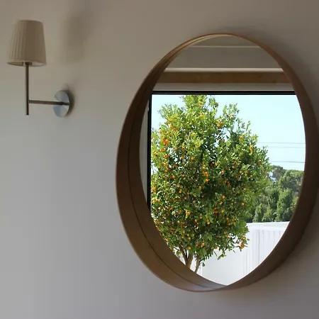 Encosta's Garden Apartment