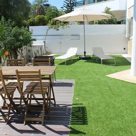 Encosta's Garden Apartment